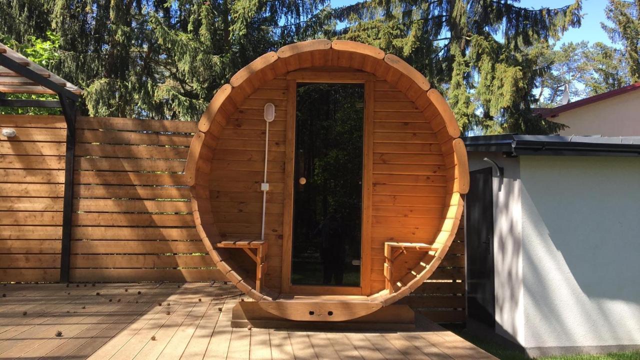 Luksusowy Apartament Pod Lasem, Otwock -Shared Garden, Sauna, Wood Hot Tub! Hot Tub Seasonal! Екстер'єр фото